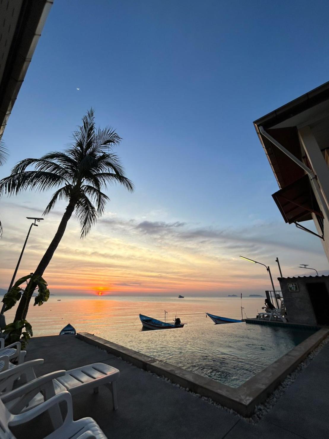 Rin Bay View Resort Haad Rin Bagian luar foto