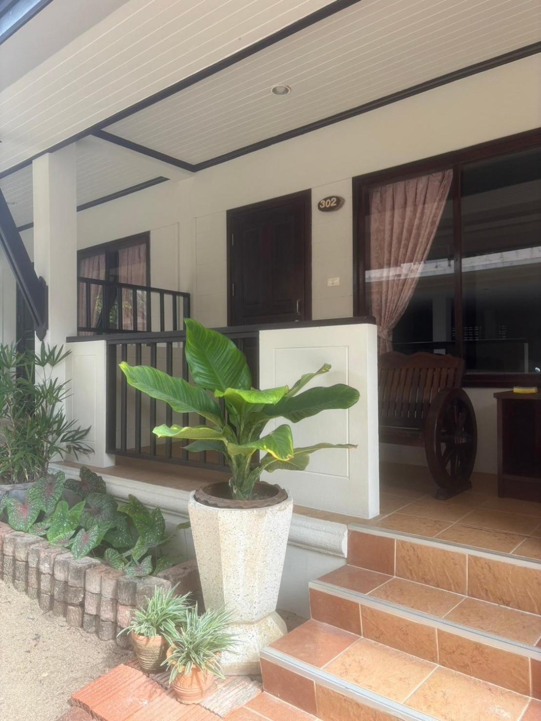 Rin Bay View Resort Haad Rin Bagian luar foto