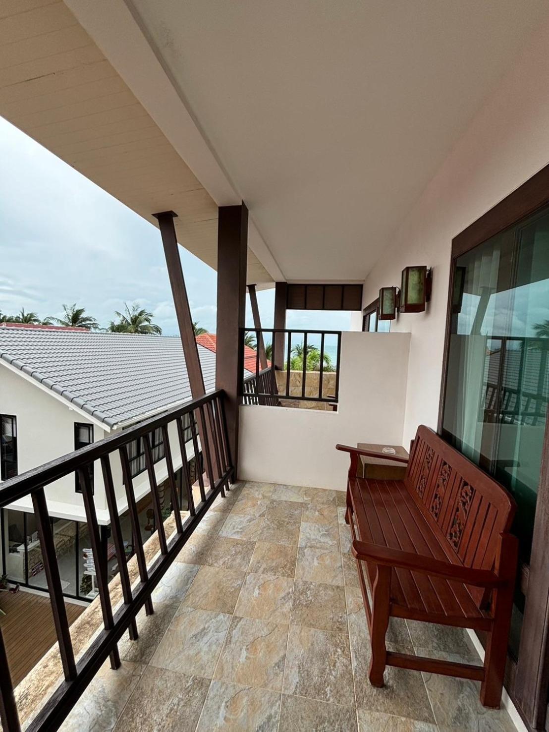 Rin Bay View Resort Haad Rin Bagian luar foto