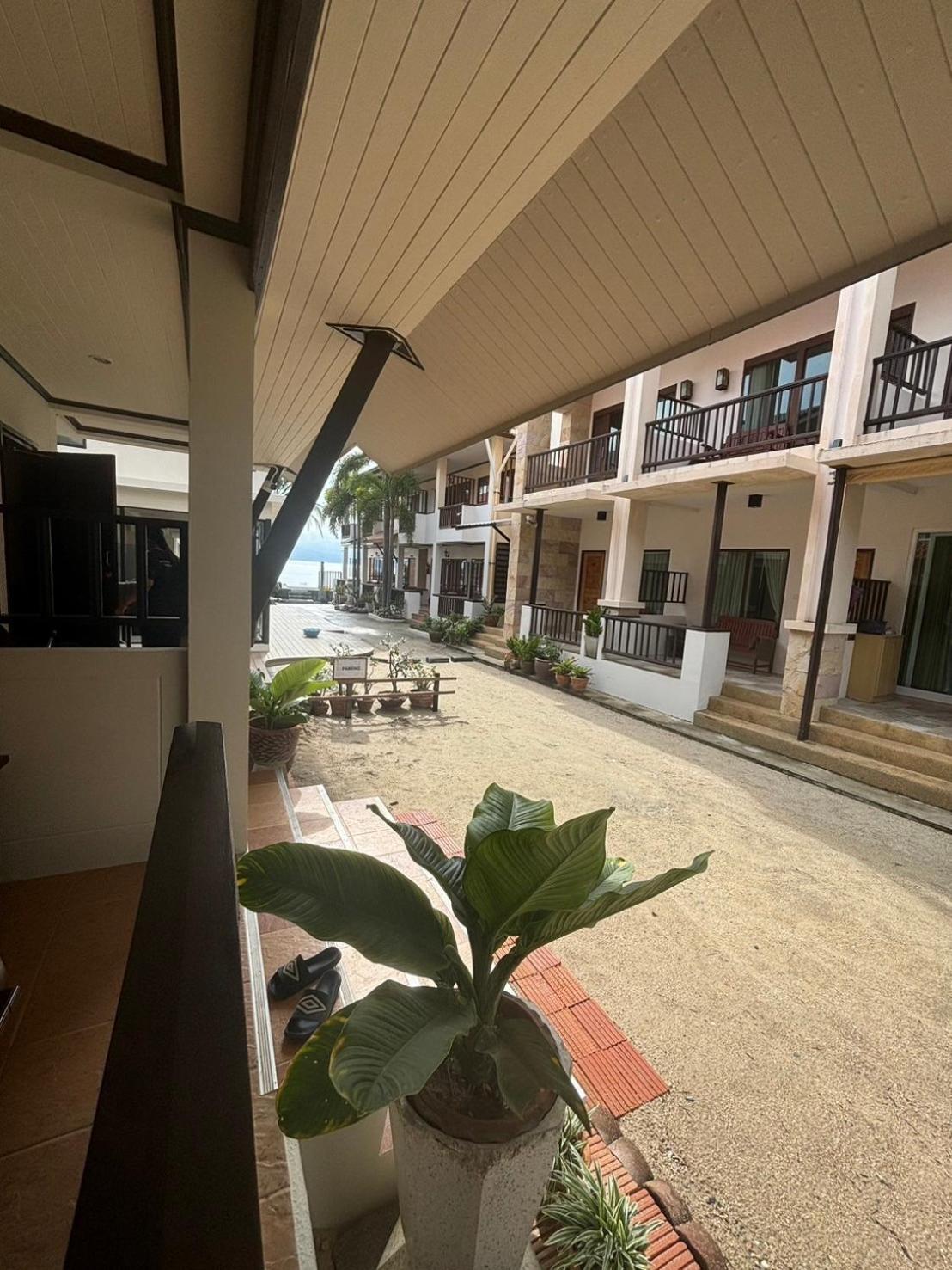 Rin Bay View Resort Haad Rin Bagian luar foto