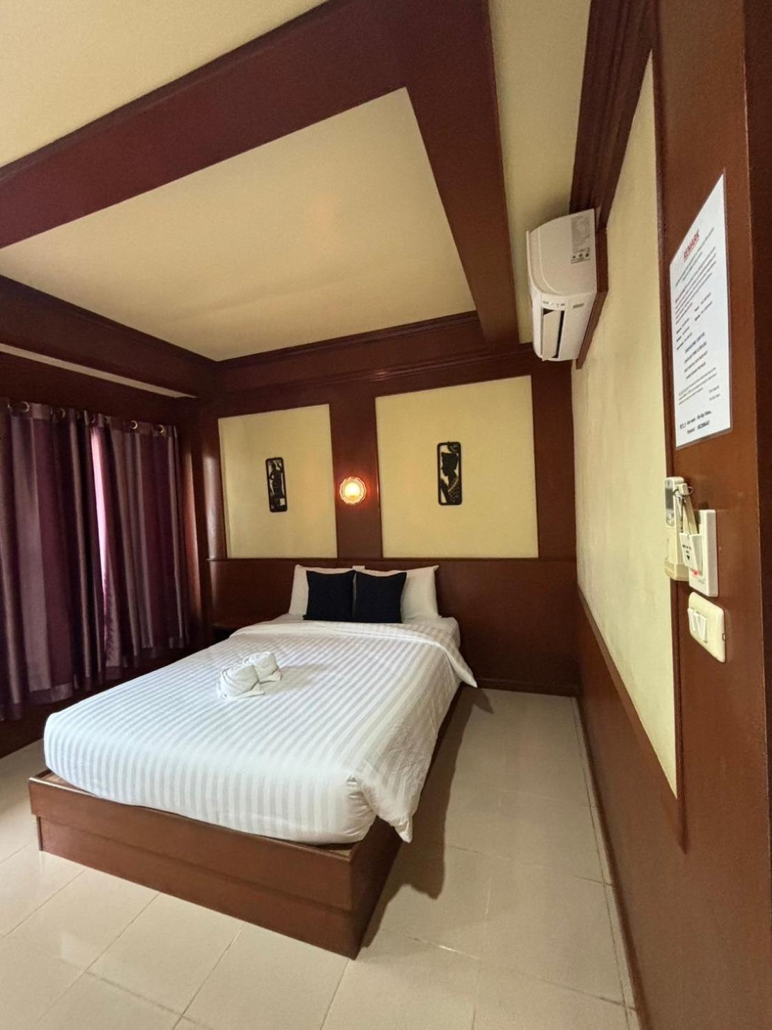 Rin Bay View Resort Haad Rin Bagian luar foto