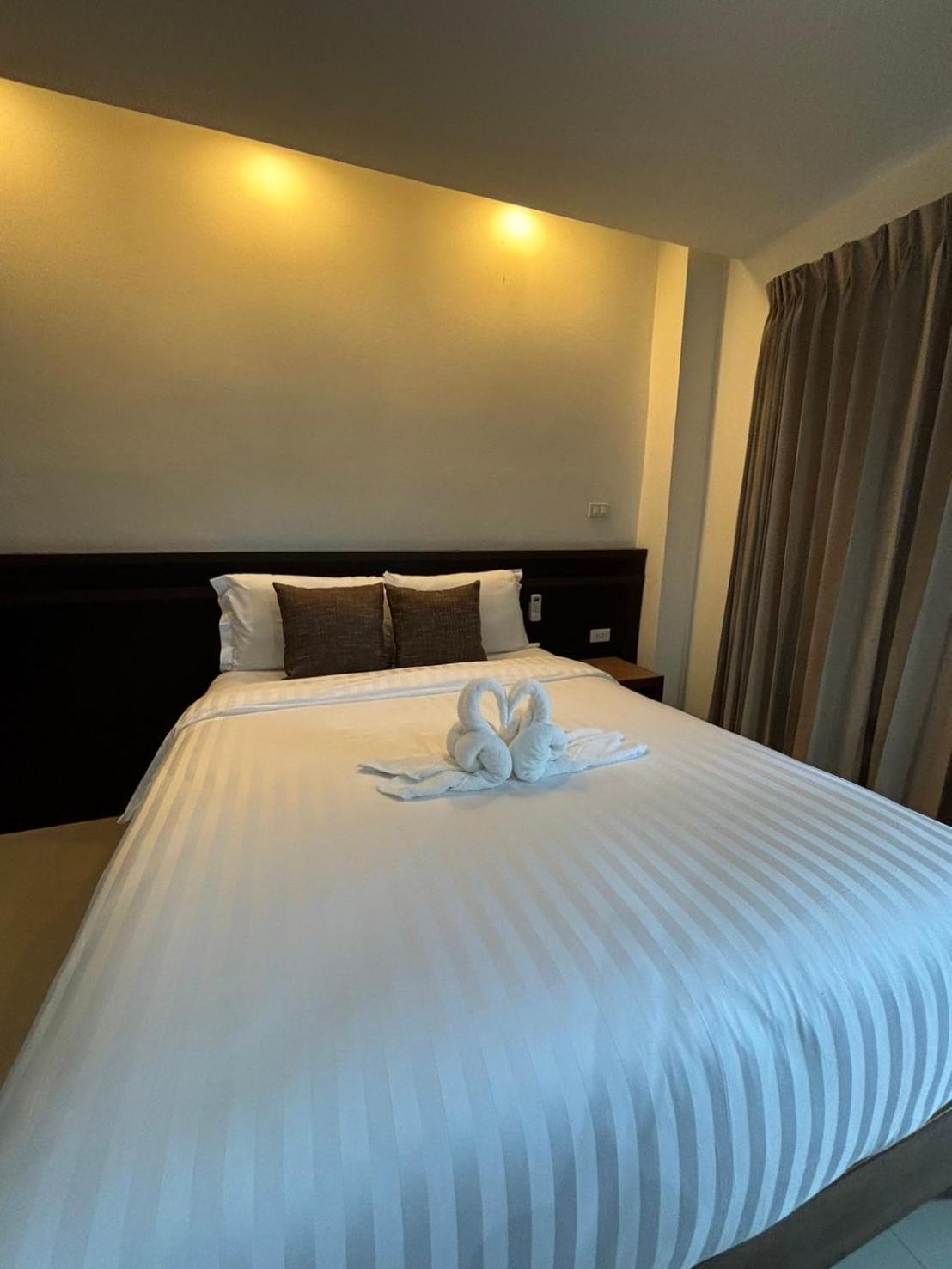 Rin Bay View Resort Haad Rin Bagian luar foto