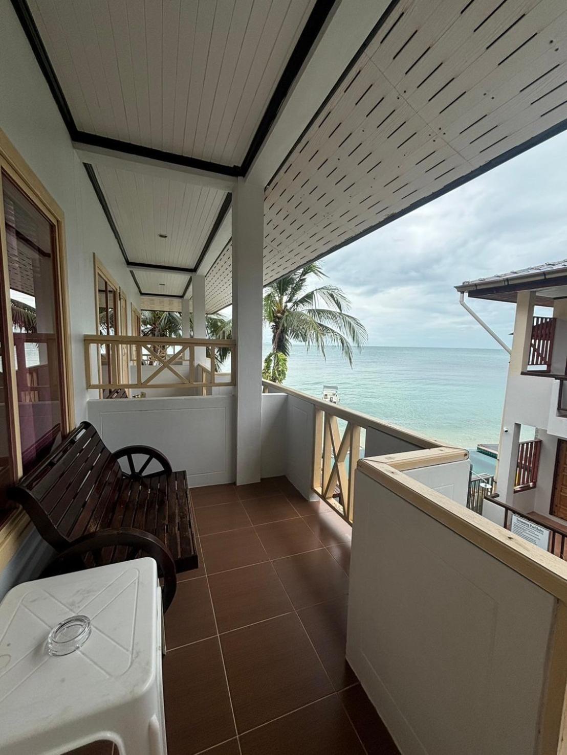 Rin Bay View Resort Haad Rin Bagian luar foto