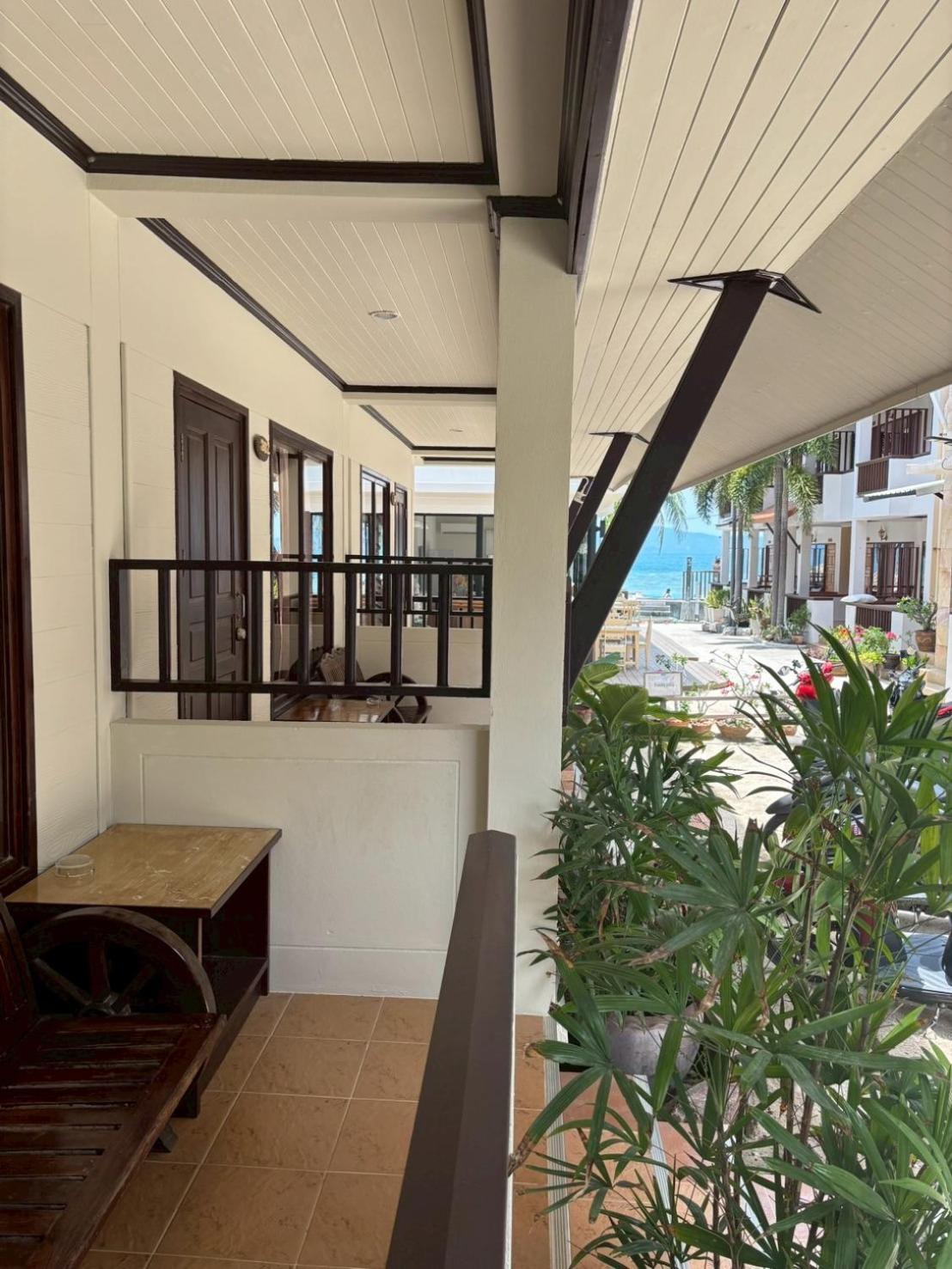 Rin Bay View Resort Haad Rin Bagian luar foto