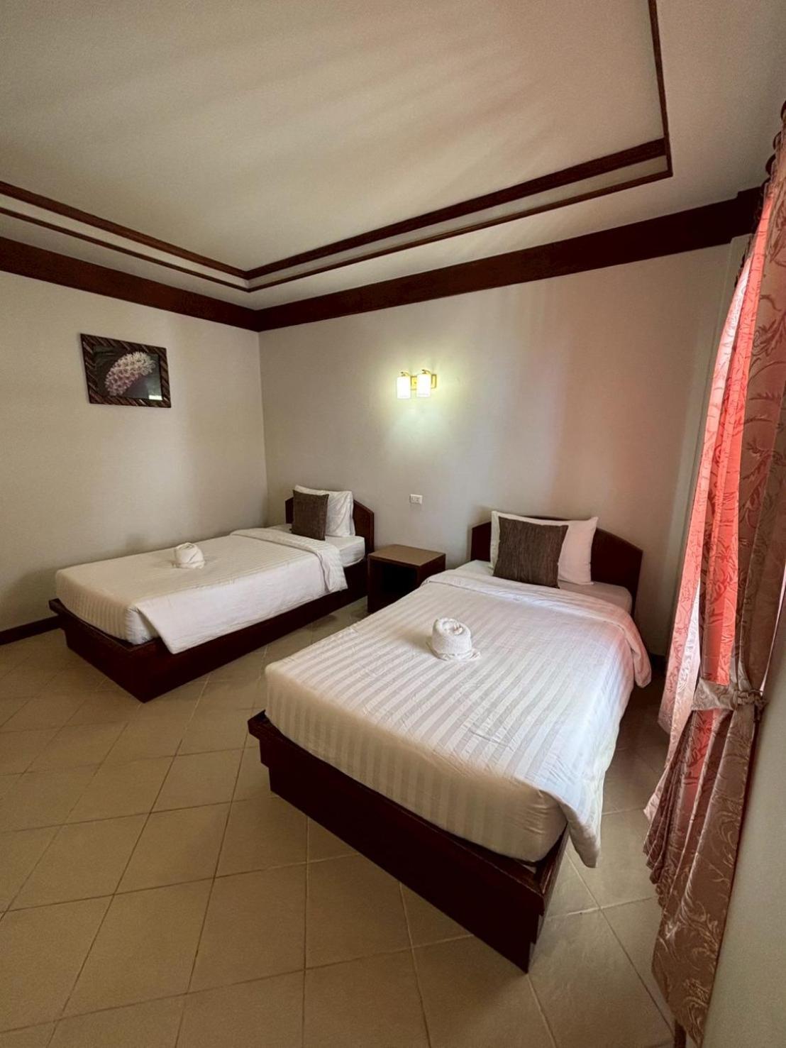 Rin Bay View Resort Haad Rin Bagian luar foto